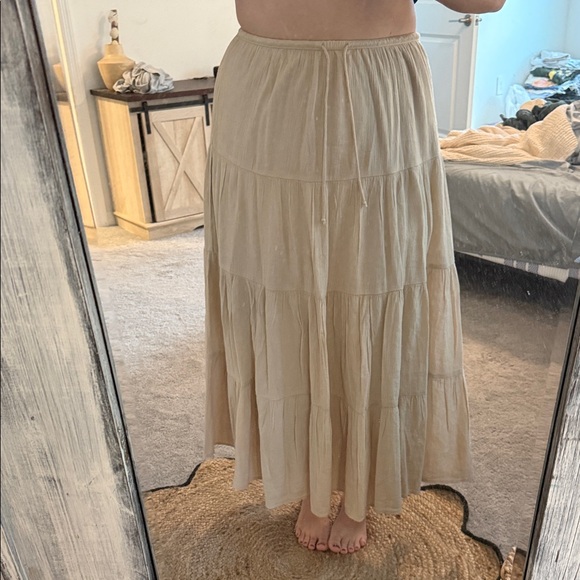 Aerie Cream Tiered Maxi Skirt - Picture 1 of 2
